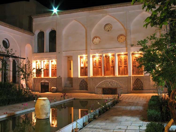 ویلا سنتی